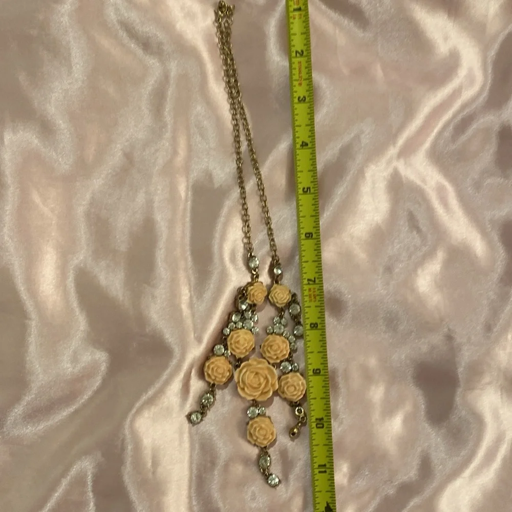 Pink Rose Necklace with Crystal Adornments. - Picture 5 of 5